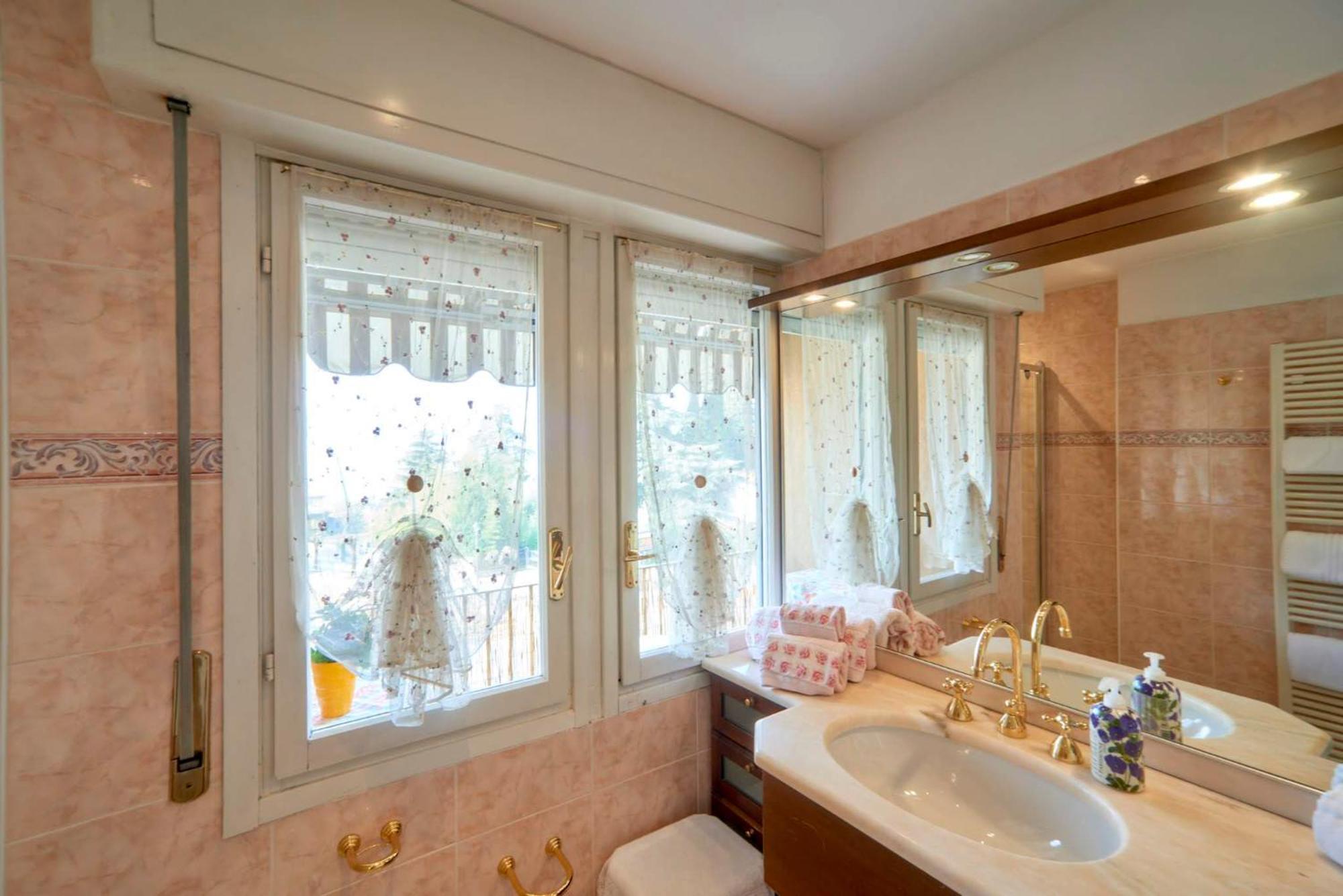 Bed and Breakfast Tosca House 2 Varenna Exterior foto